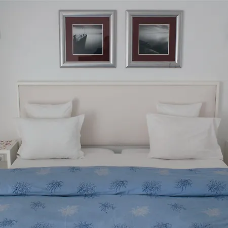 Ξενοδοχείο Spot 2*